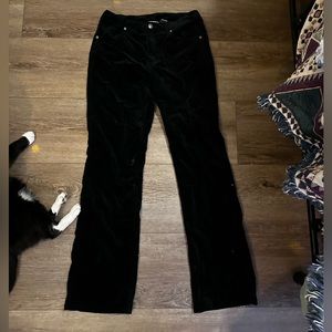 Size 0 women’s black chicos